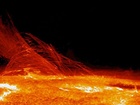 Koróna nemá vnější hranici a zasahuje hluboko do sluneční soustavy. Její teplota je okolo 1 500 000 K. Velmi dobře se dá pozorovat při zatměních Slunce. 
