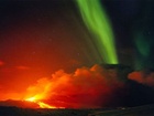 V současné době jsou pozemní vulkány rozšířenějším jevem, než vulkány podvodní. Přesto v dávné minulosti probíhala vulkanická činnost především pod vodou.